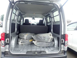 NISSAN NV200 2020