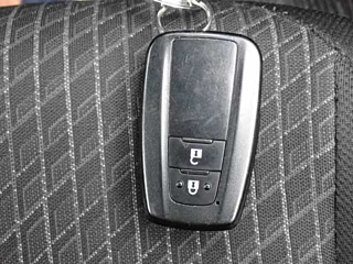 TOYOTA PRIUS 2016