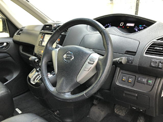 NISSAN SERENA 2015