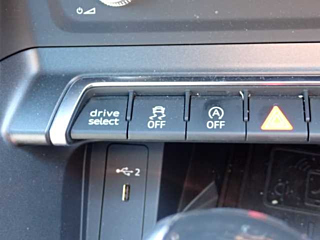 AUDI Q3 2021