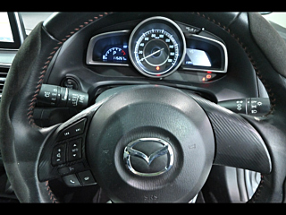 MAZDA AXELA 2015