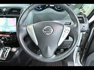 NISSAN SERENA 2013