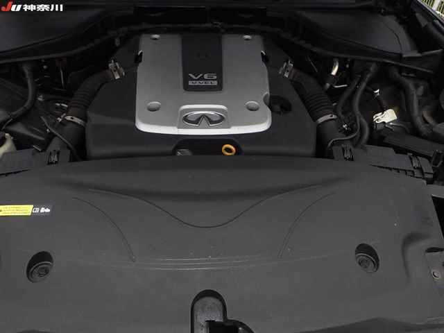 NISSAN FUGA 2015