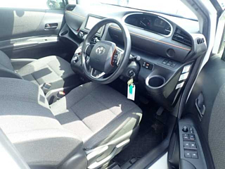 TOYOTA SIENTA 2019