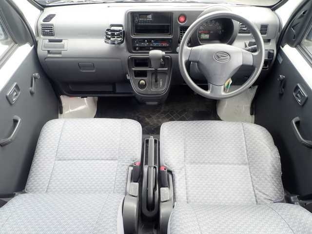 DAIHATSU HIJET VAN 2012