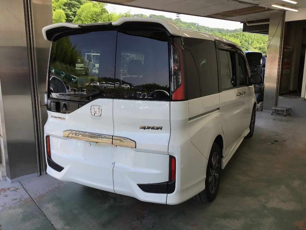 HONDA STEP WAGON 2015