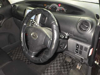 DAIHATSU TANTO 2009