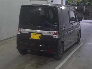 DAIHATSU TANTO 2009