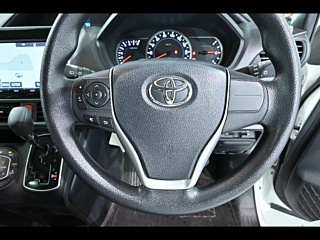 TOYOTA VOXY 2016
