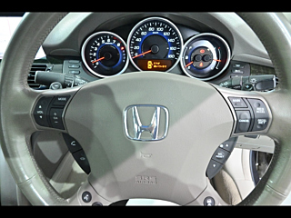 HONDA LEGEND 2010