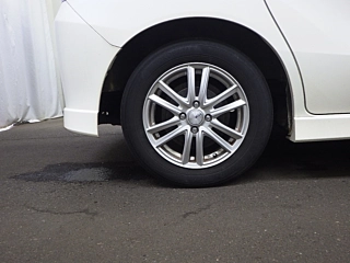 HONDA FREED 2012
