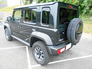 SUZUKI JIMNY NOMADE 2025