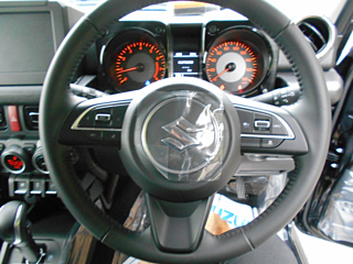 SUZUKI JIMNY NOMADE 2025
