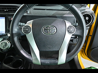 TOYOTA AQUA 2014