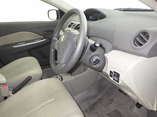 TOYOTA BELTA 2010