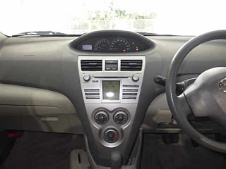 TOYOTA BELTA 2010