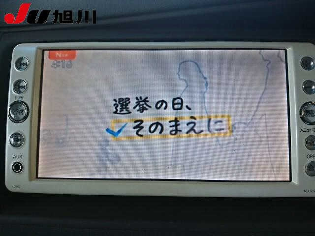 TOYOTA ISIS 2010