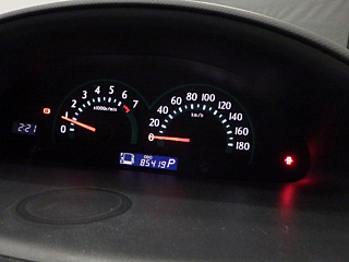 TOYOTA SIENTA 2010