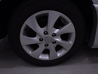 NISSAN SERENA 2012
