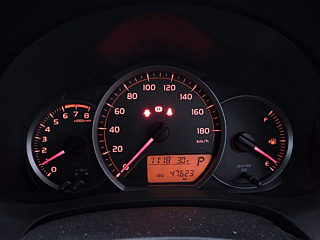 TOYOTA VITZ 2012