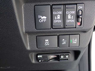 HONDA FREED 2019