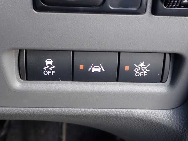 NISSAN NV200 2020