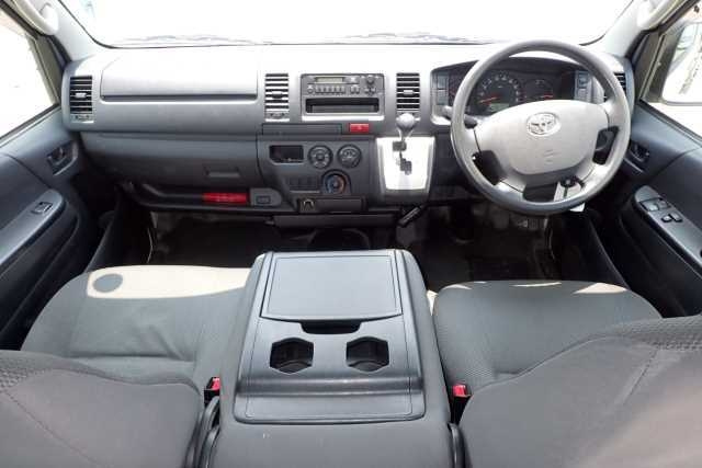 TOYOTA REGIUS ACE VAN 2015