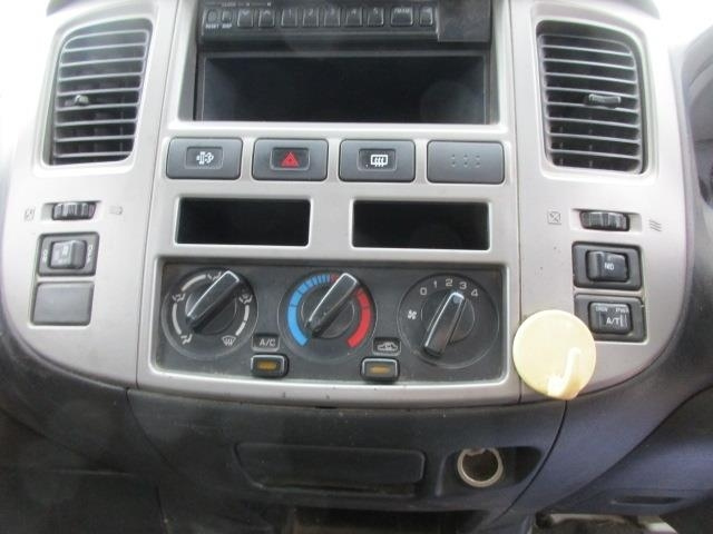 NISSAN CARAVAN VAN 2011