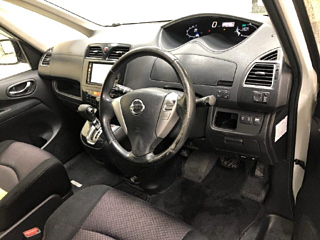 NISSAN SERENA 2013