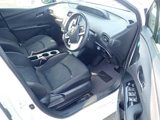 TOYOTA PRIUS 2016