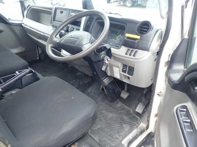 MITSUBISHI CANTER 2018