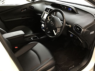 TOYOTA PRIUS 2016