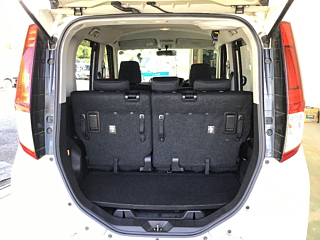 TOYOTA ROOMY 2017