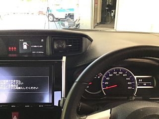 TOYOTA ROOMY 2017