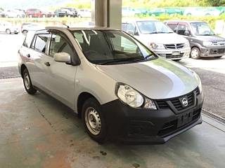 NISSAN AD 2020