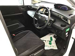 HONDA FREED 2011
