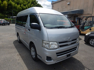 TOYOTA HIACE VAN 2013