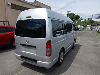 TOYOTA HIACE VAN 2013