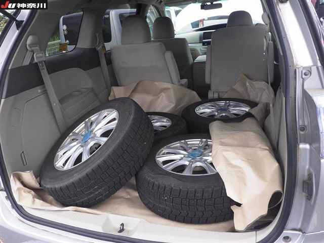 TOYOTA ESTIMA HYBRID 2011