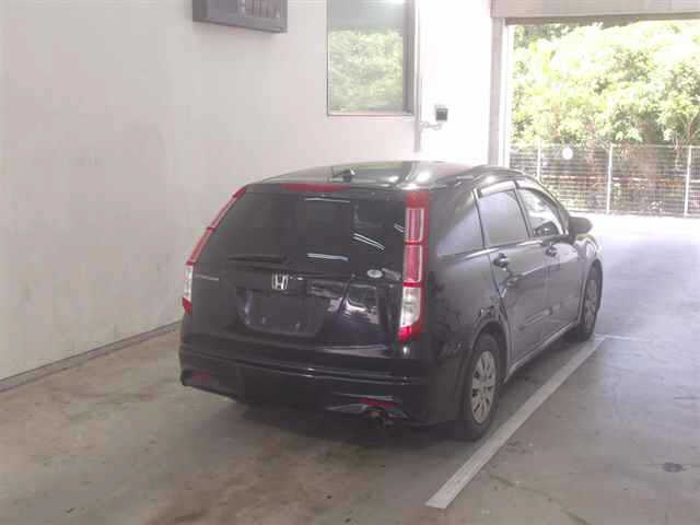 HONDA STREAM 2010