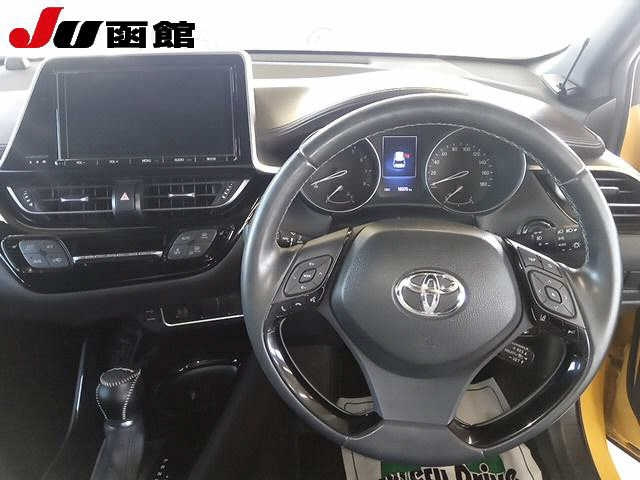 TOYOTA C-HR 2016
