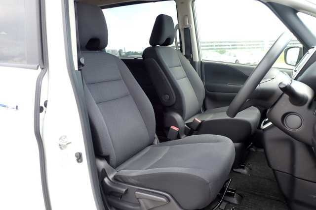 NISSAN SERENA 2019