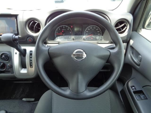 NISSAN CARAVAN VAN 2017