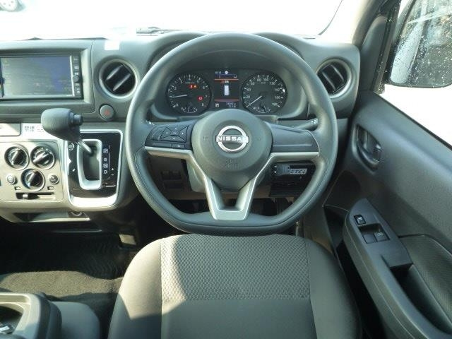 NISSAN CARAVAN VAN 2022