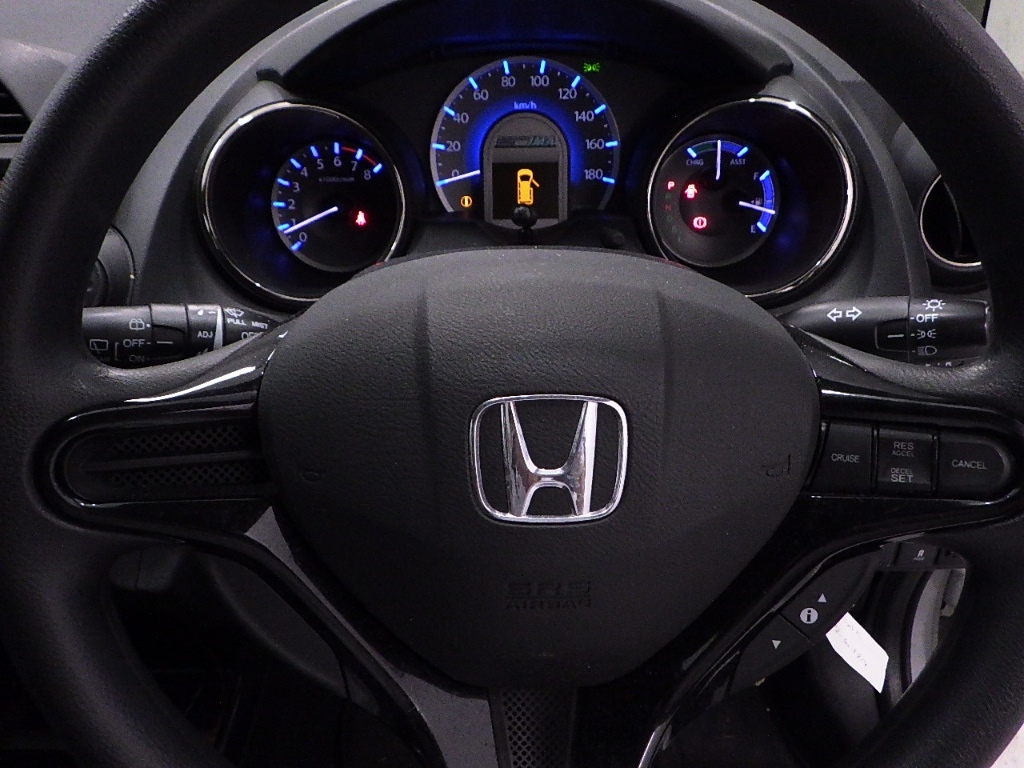 HONDA FIT SHUTTLE 2011