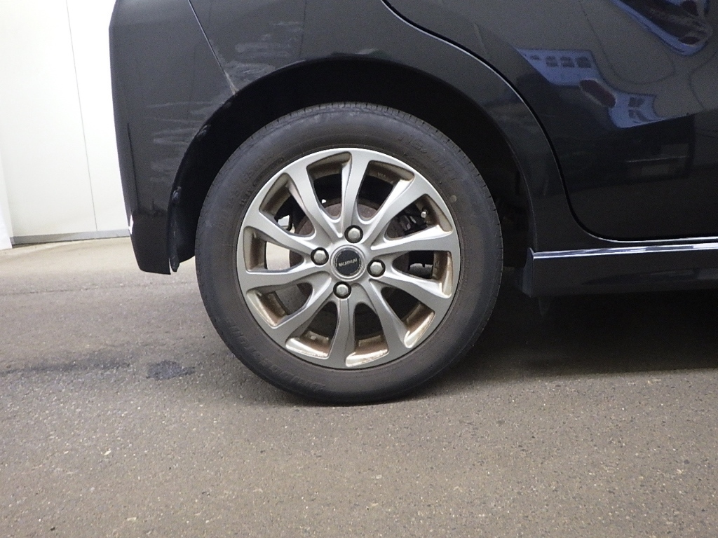 DAIHATSU MOVE 2014