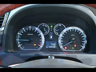 TOYOTA ALPHARD 2010
