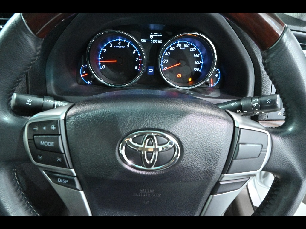 TOYOTA MARK X 2012