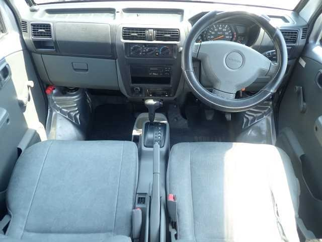 NISSAN CLIPPER VAN 2009