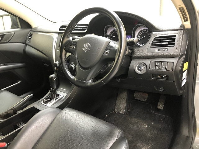 SUZUKI KIZASHI 2010